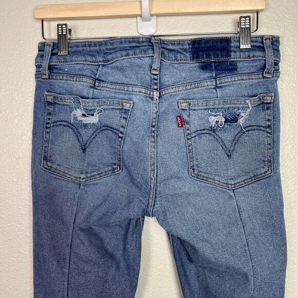 Levi's Altered 711 Skinny Jeans Women's Size 29 Distressed Light Wash Denim - Picture 8 of 12